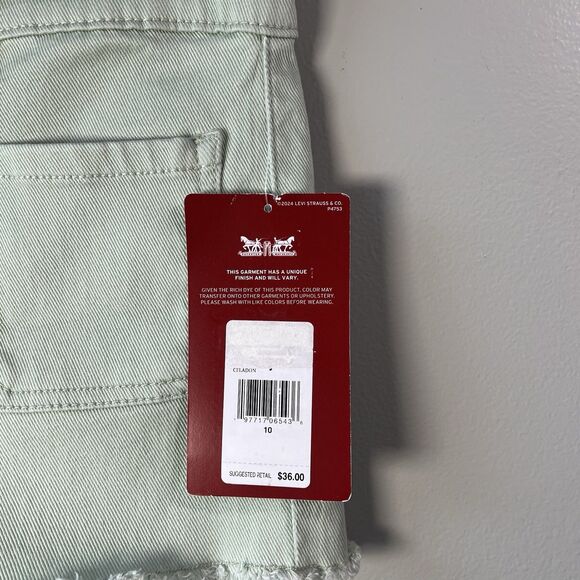 Levi's Stretch Girlfriend Shorts, Mint Green, Size 10 Reg - Picture 4 of 15